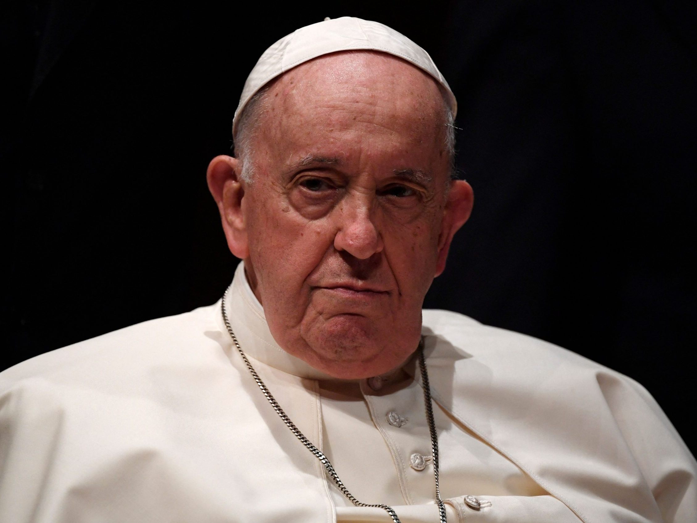 Papst Franziskus erlitt eine erneute "Atemkrise".
