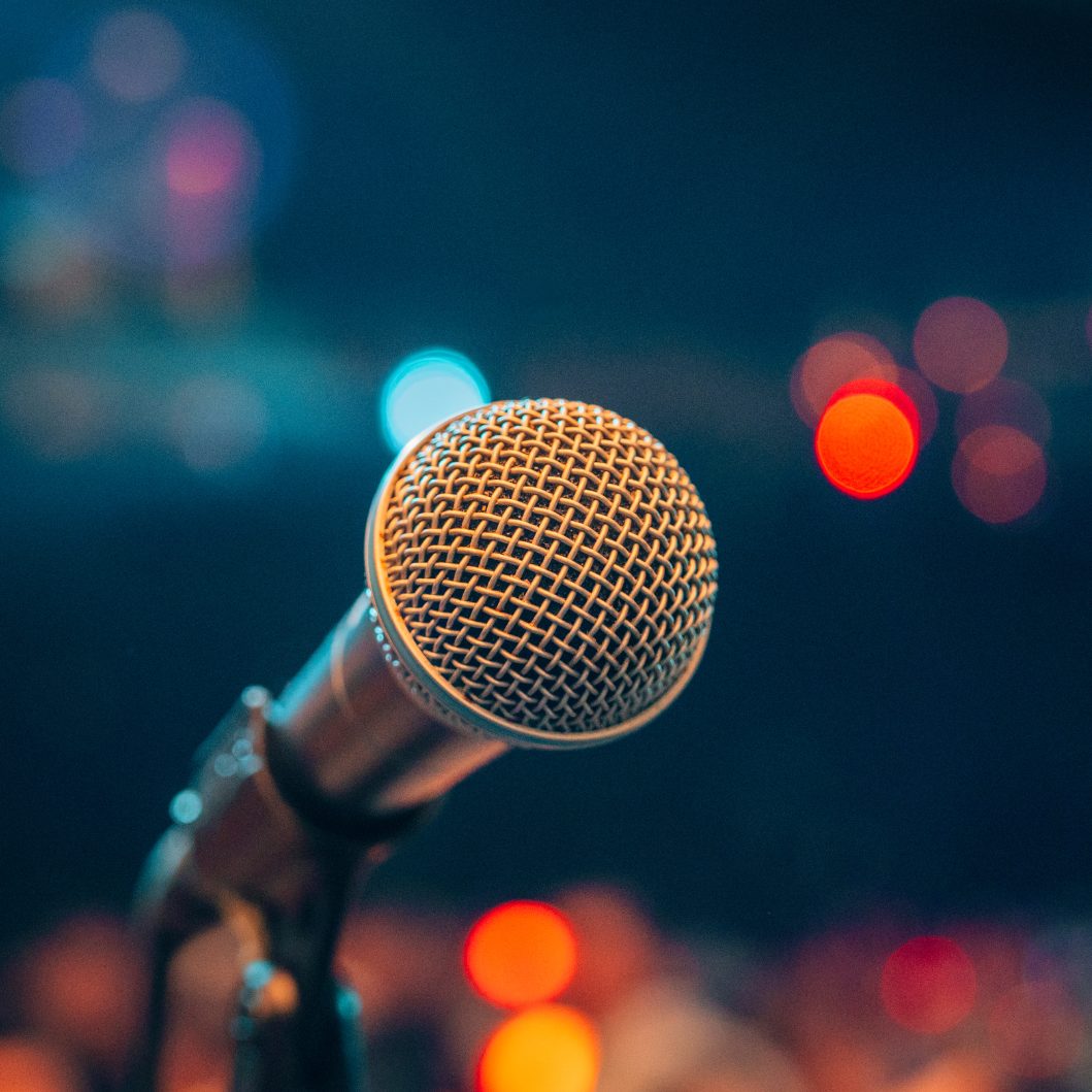 Sängerin Chovo gewann den heurigen Protestsongcontest.