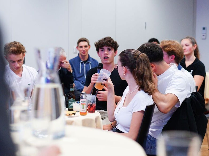 Hot-Spot-Talk mit Bischof Benno Elbs. Hot-Spot-Talk mit Bischof Benno Elbs.