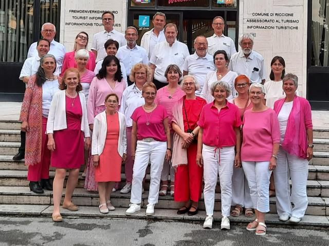 Foto: Kantorei Rankweil unter der Leitung von Eva Hagen singt in der Kirche Tisis