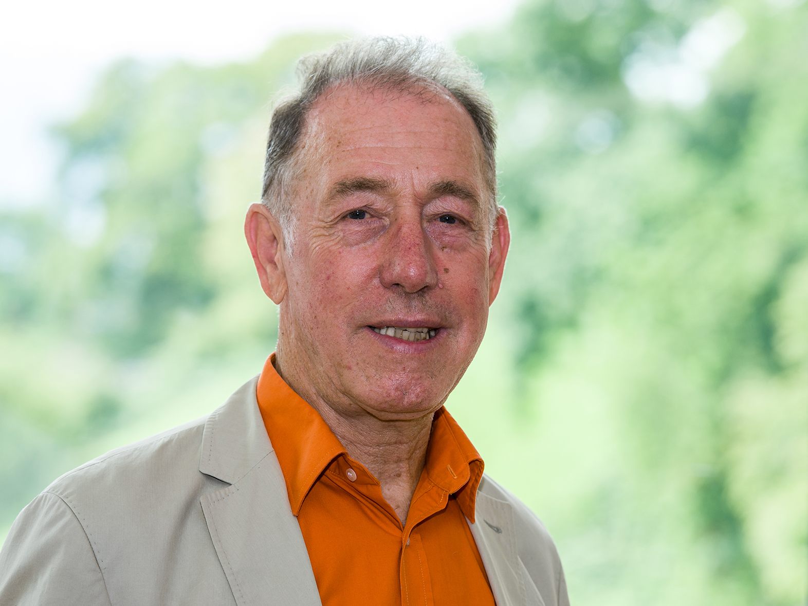 Dr. Franz Josef Köb spricht über die Bedeutung der frühen Beziehungserfahrungen. Dr. Franz Josef Köb spricht über die Bedeutung der frühen Beziehungserfahrungen.