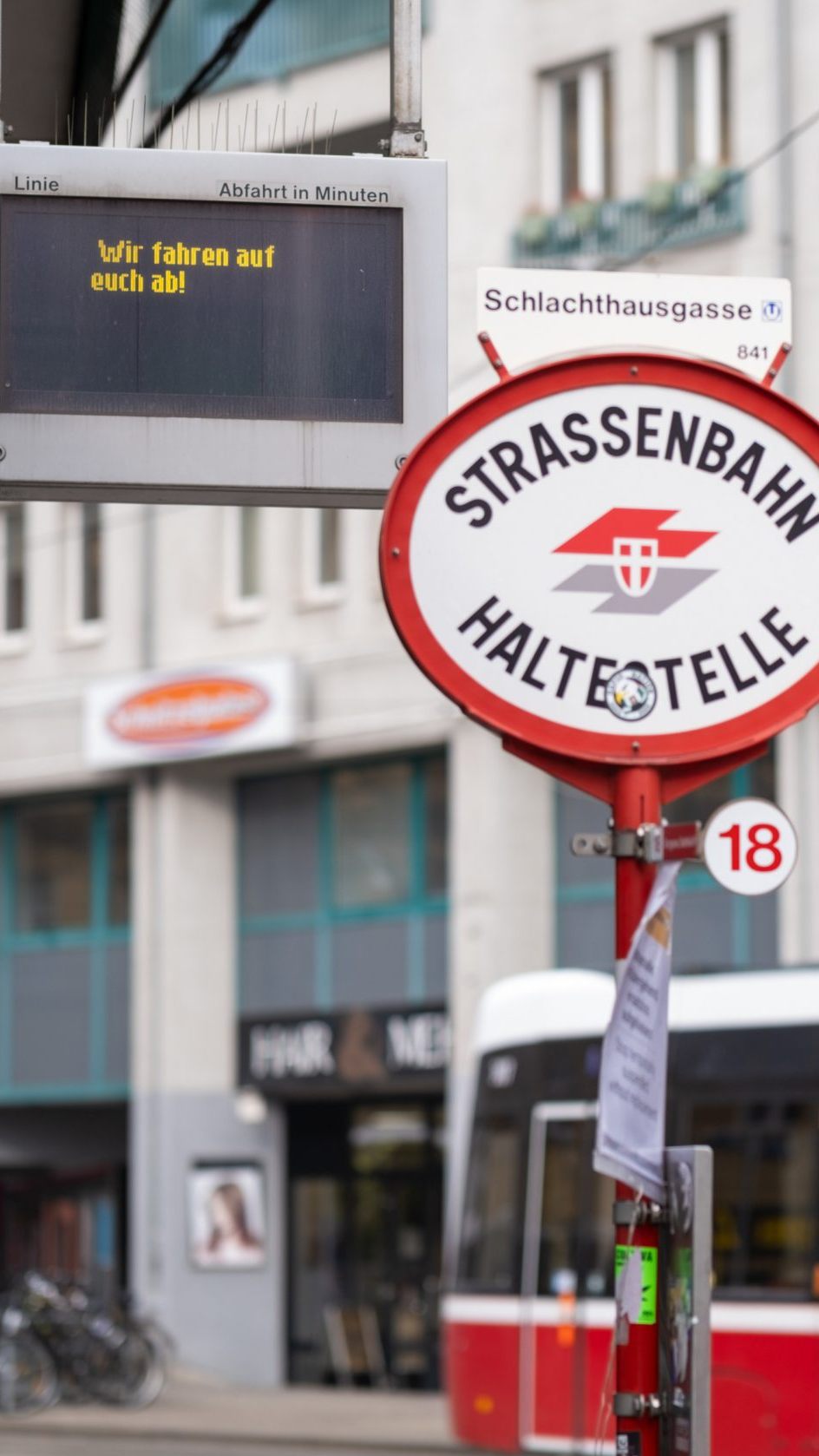 Der Valentinstag macht sich auch bei den Wiener Linien bemerkbar.