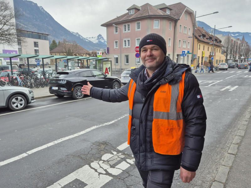 Günter Stimpfl ist der Projektleiter für die Umgestaltungmaßnahmen am Bludenzer Bahnhof.