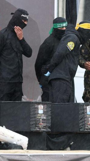 Die Leichen wurden am Donnerstag übergeben.