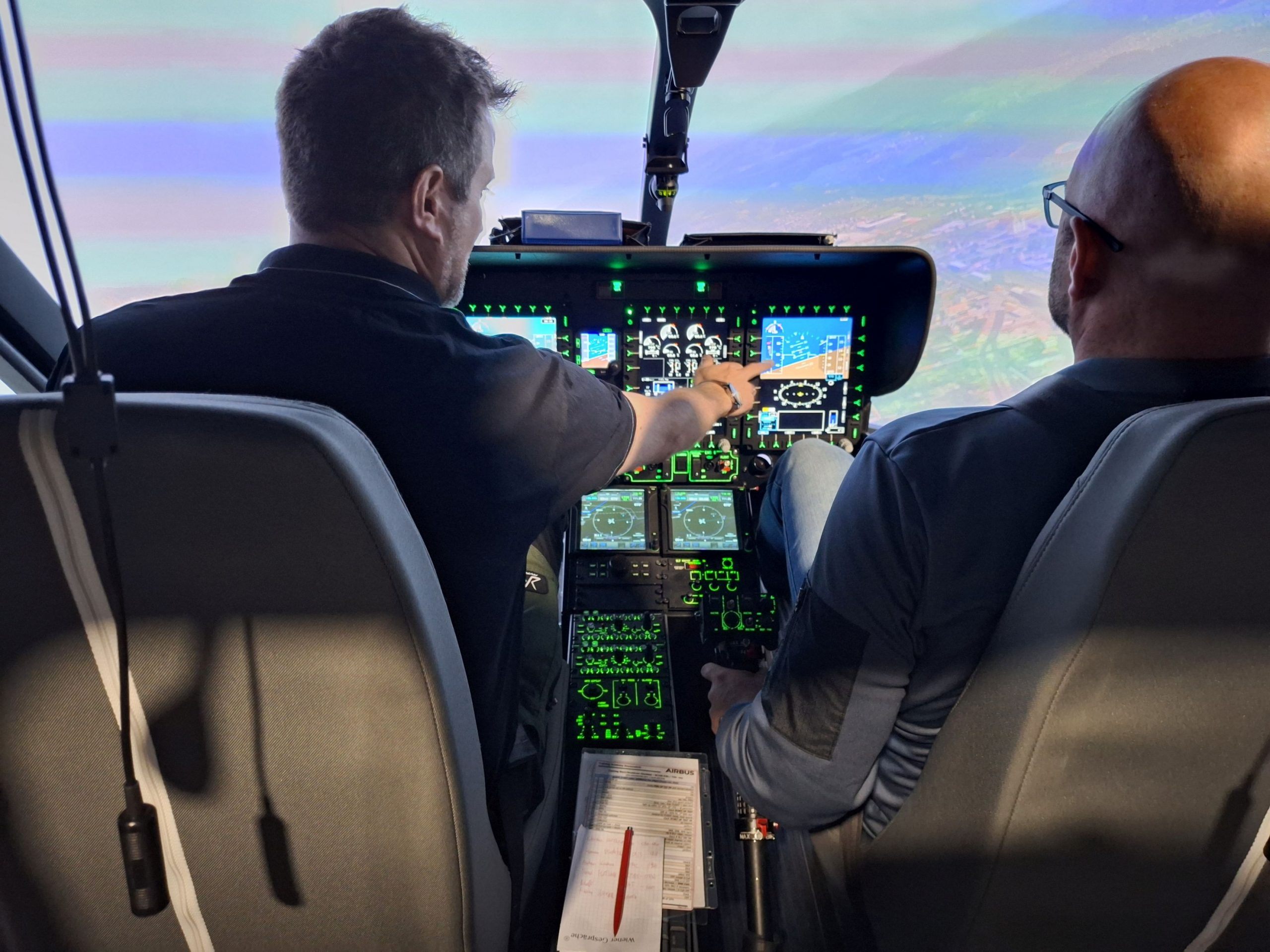 Mittels Simulation wurden in Link die Perspektiven beim ÖAMTC getauscht. Mittels Simulation wurden in Link die Perspektiven beim ÖAMTC getauscht.