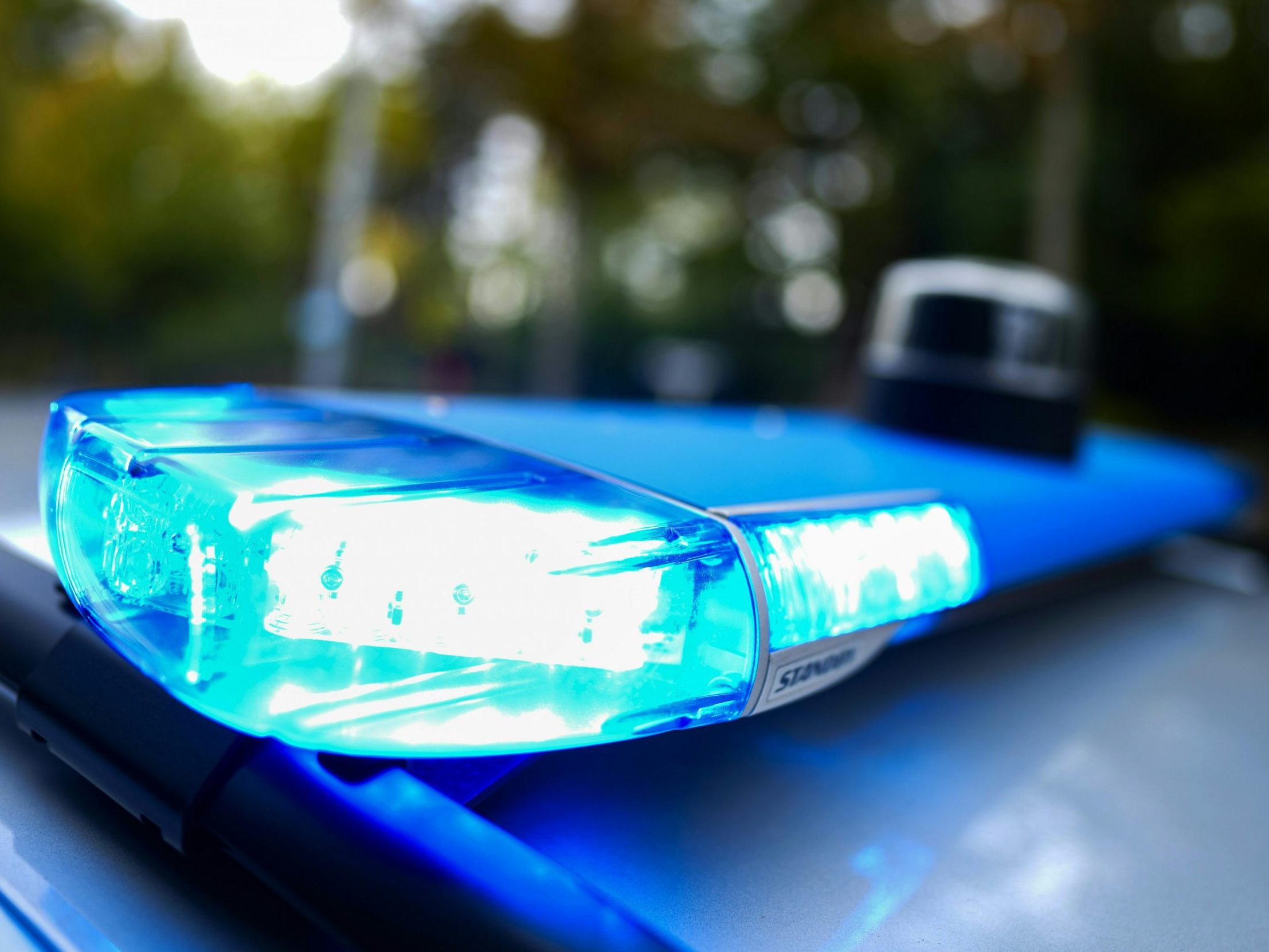 Ein Mopedfahrer in OÖ ballerte mit einer Schreckschusspistole in die Luft.