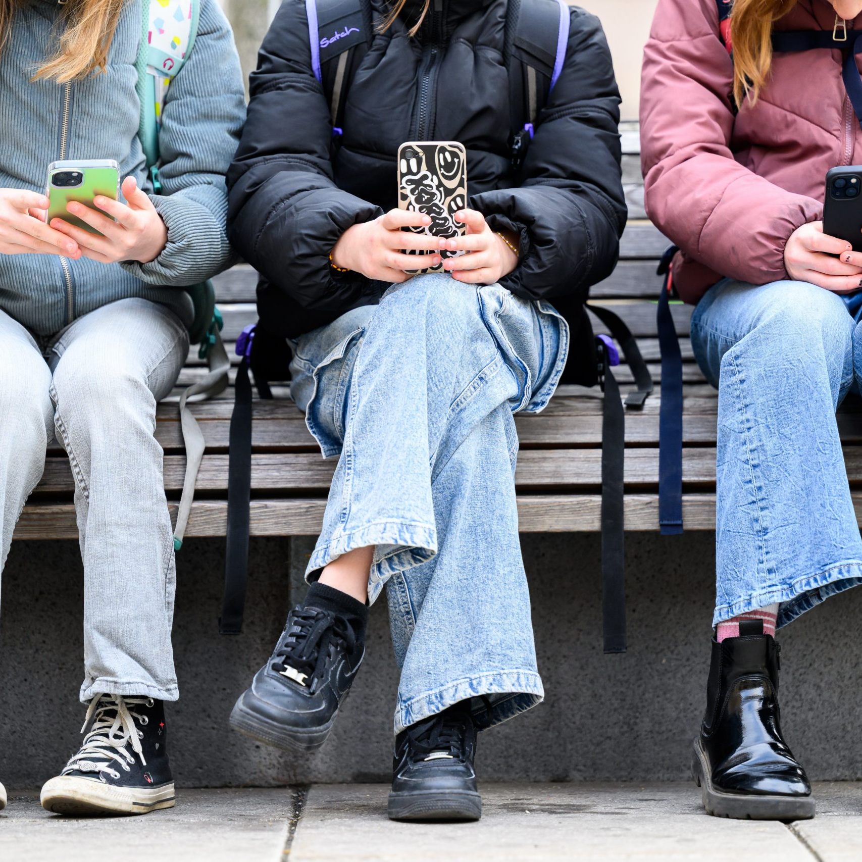 Kinder in Österreich bekommen immer früher ein eigenes Smartphone.