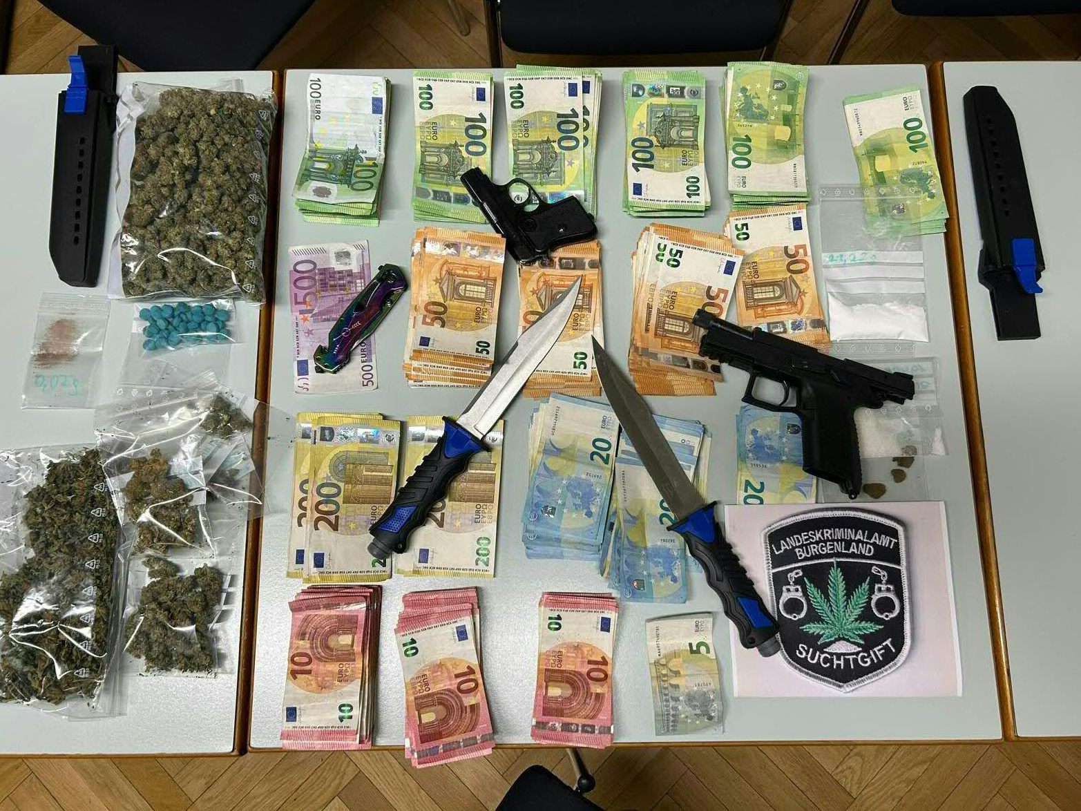 Im Burgenland sind fünf junge Drogenhändler ausgeforscht worden. Im Burgenland sind fünf junge Drogenhändler ausgeforscht worden.