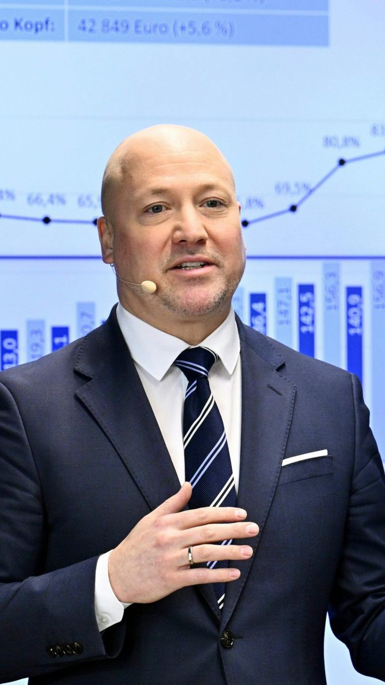 Wie Statistik Austria-Chef Tobias Thomas ausführte, hätte der Staat acht Milliarden weniger ausgeben müssen.