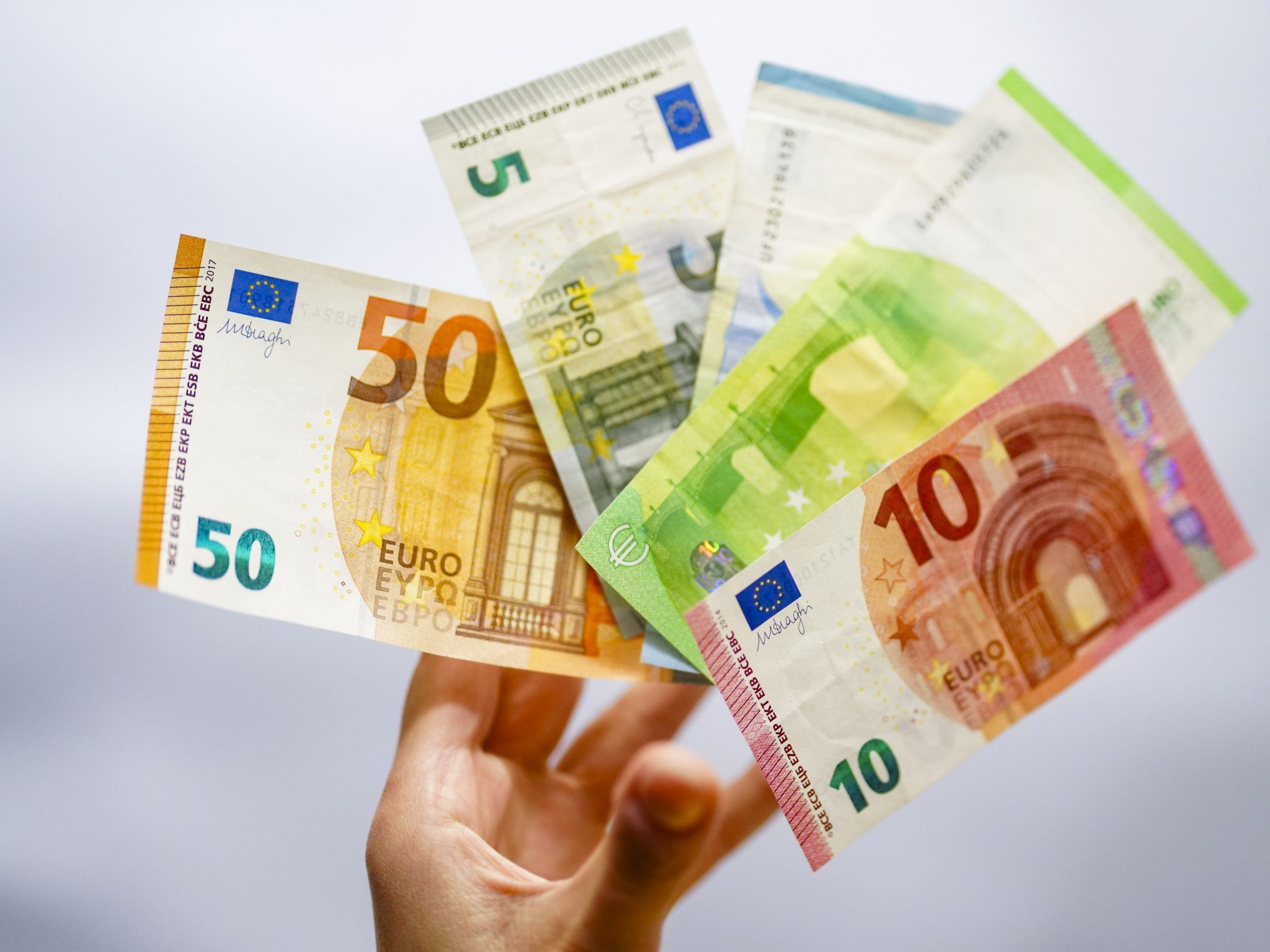 Der Budgetausschuss brachte erste Budgetsanierungsmaßnahmen auf den Weg. Der Budgetausschuss brachte erste Budgetsanierungsmaßnahmen auf den Weg.