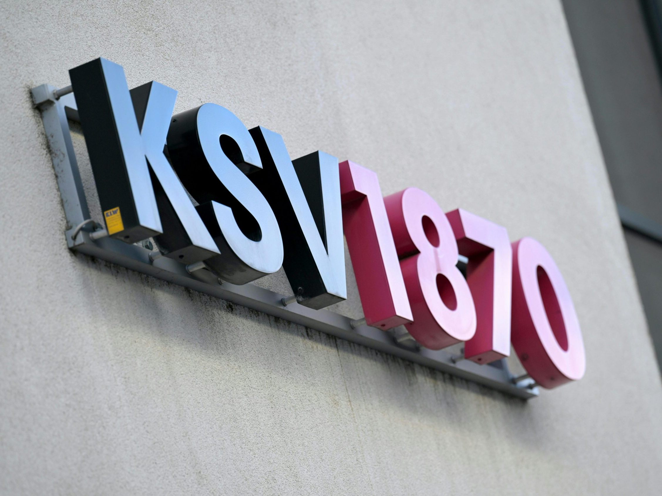 "Österreichs Wirtschaft geht weiterhin am Stock", so der KSV-Insolvenzexperte. "Österreichs Wirtschaft geht weiterhin am Stock", so der KSV-Insolvenzexperte.