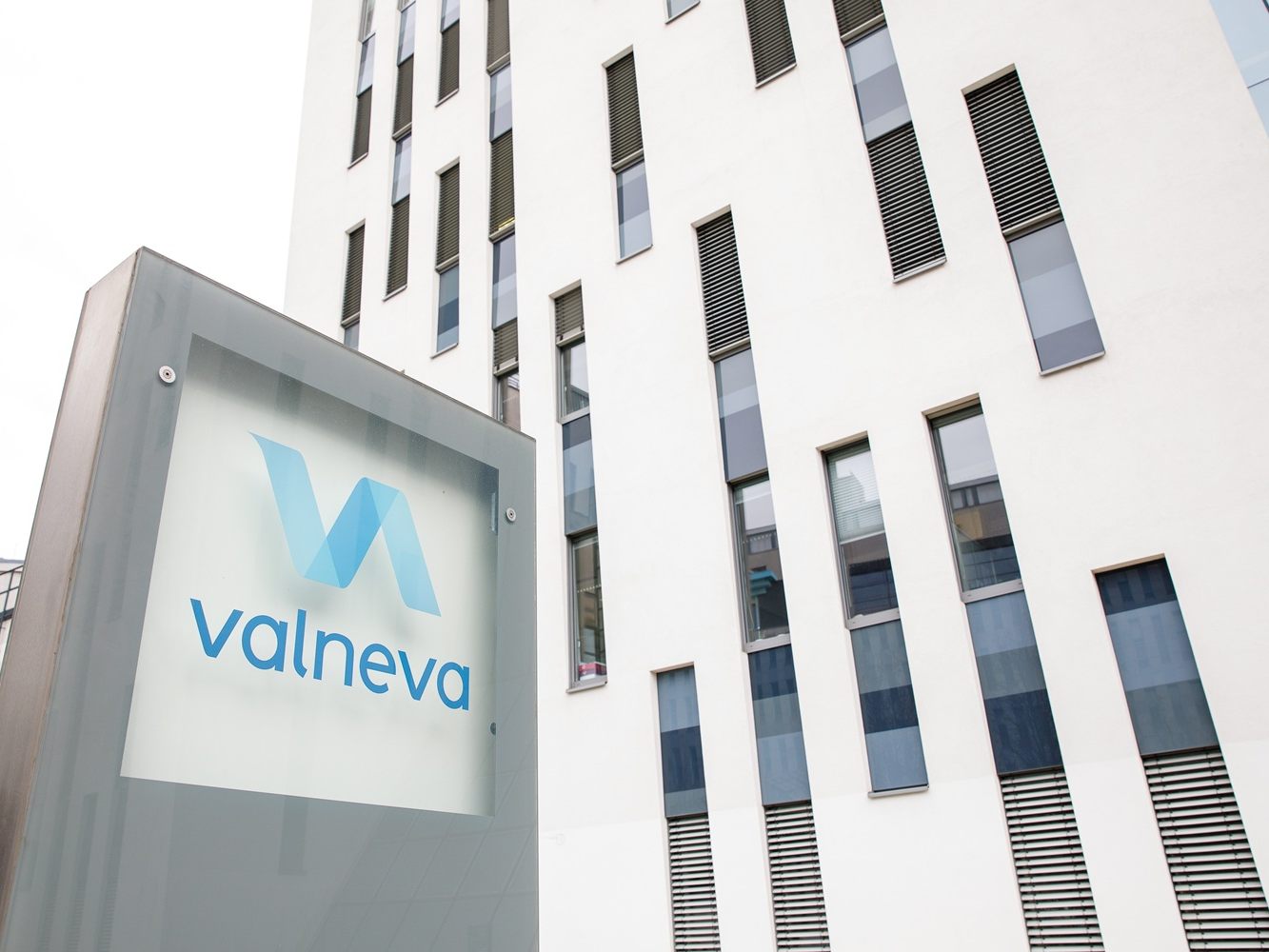 Hinter dem Chikungunya-Impfstoff steckt Valneva.
