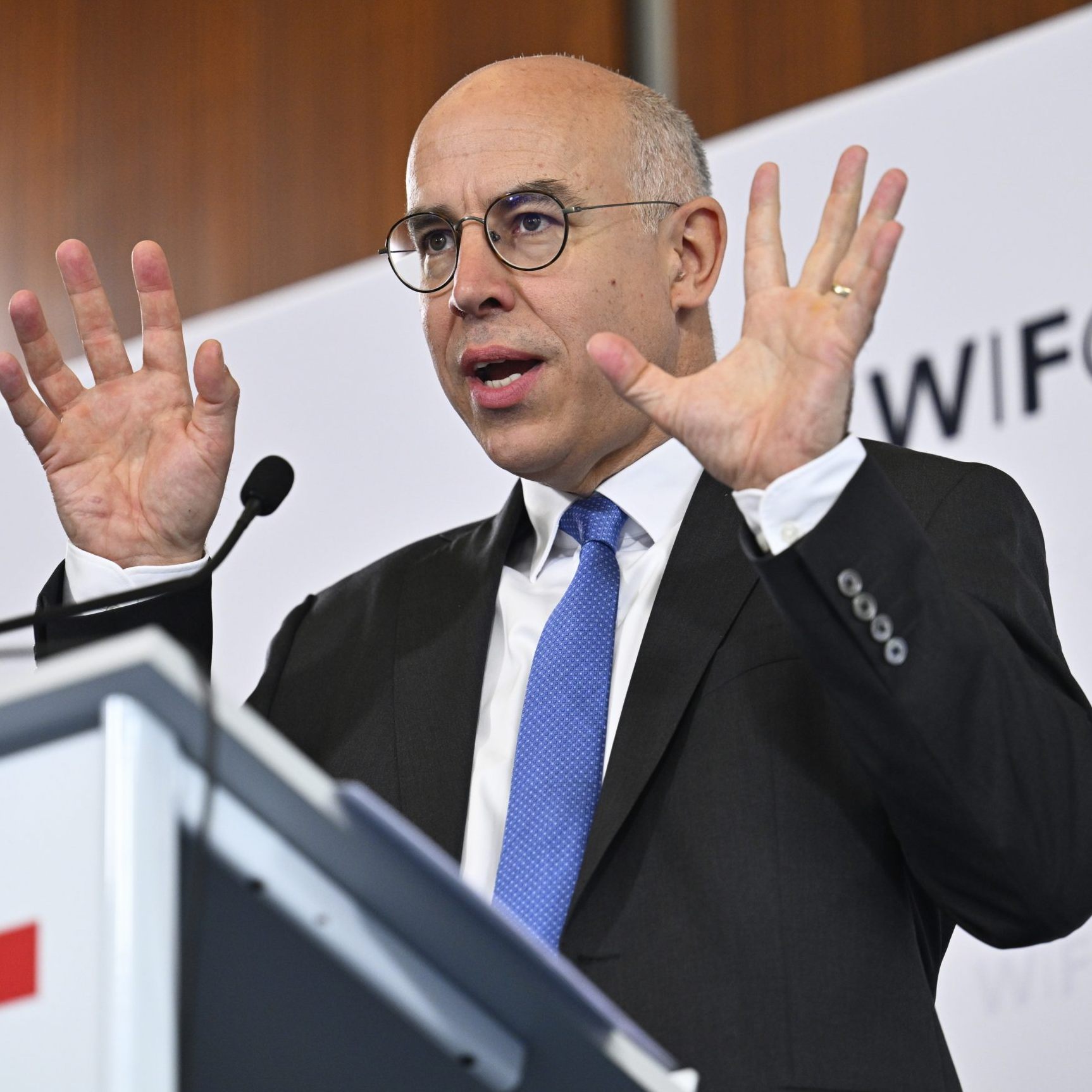 Wifo-Direktor Gabriel Felbermayr bezeichnete die Defizit-Zahlen als "schockierend".