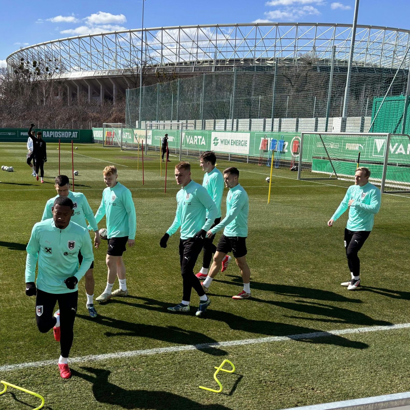 David Alaba und seine ÖFB-Teamkollegen beim Training.