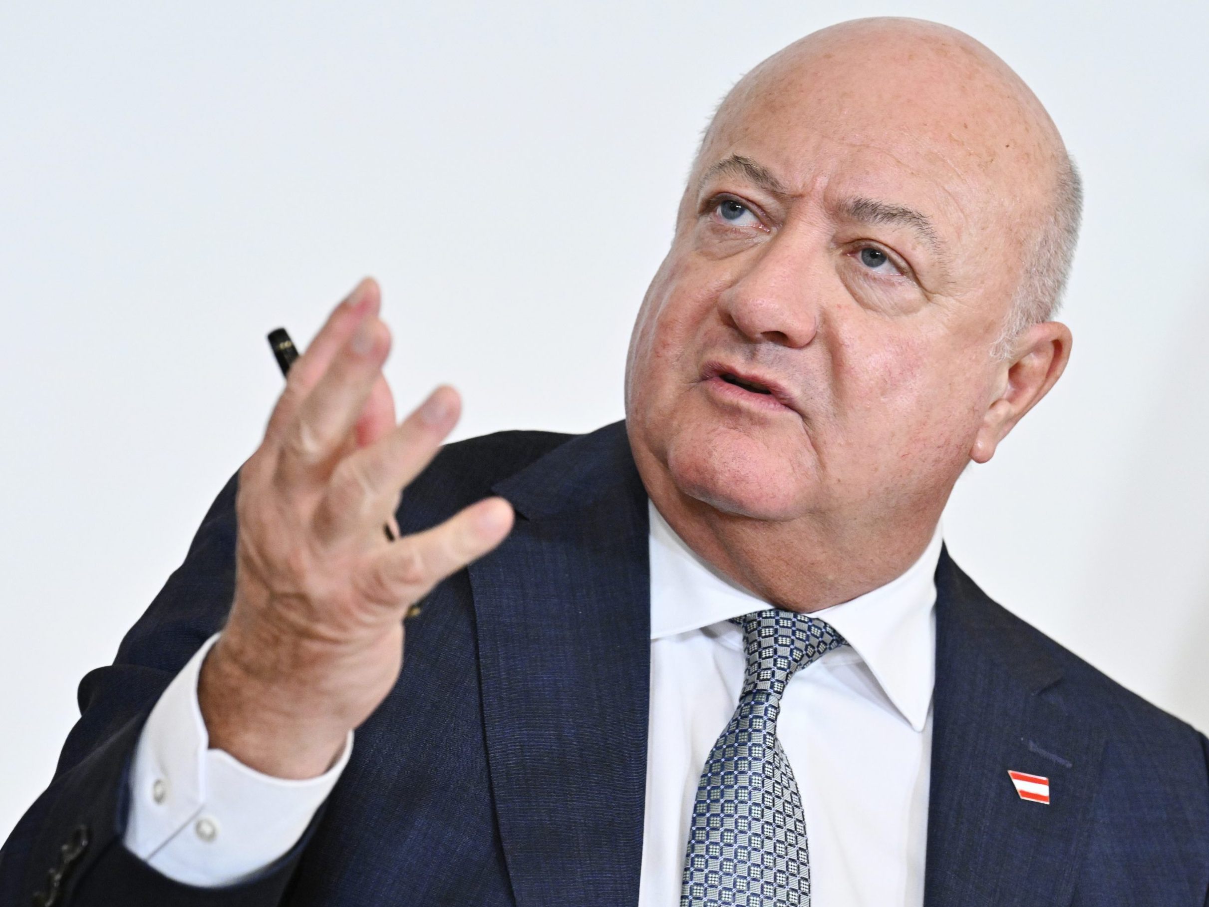 Bundeskanzler Stocker wird zum ÖVP-Chef gewählt.