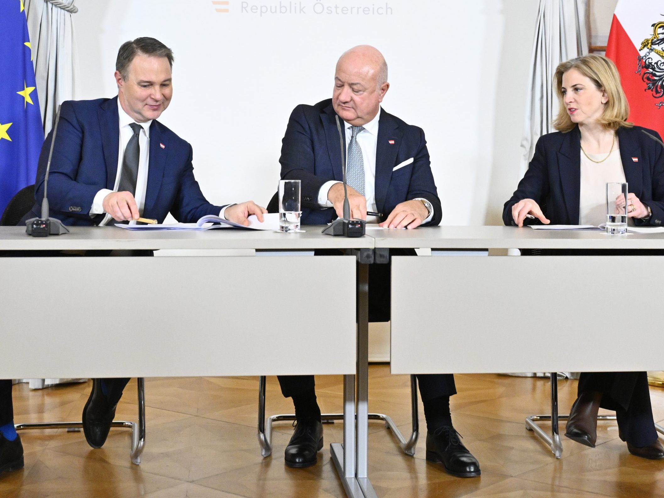 Konkrete Beschlüsse gab es bei dem Treffen im Bundeskanzleramt allerdings nicht.