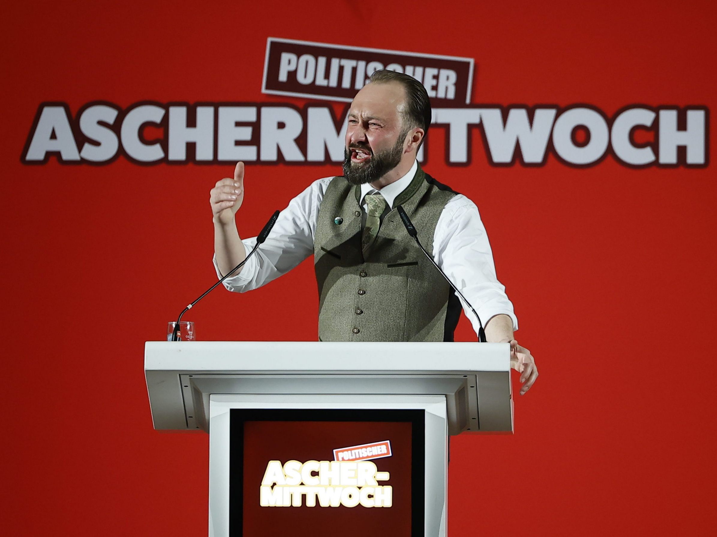 Lercher kam zum Politischen Aschermittwoch der steirischen SPÖ. Lercher kam zum Politischen Aschermittwoch der steirischen SPÖ.