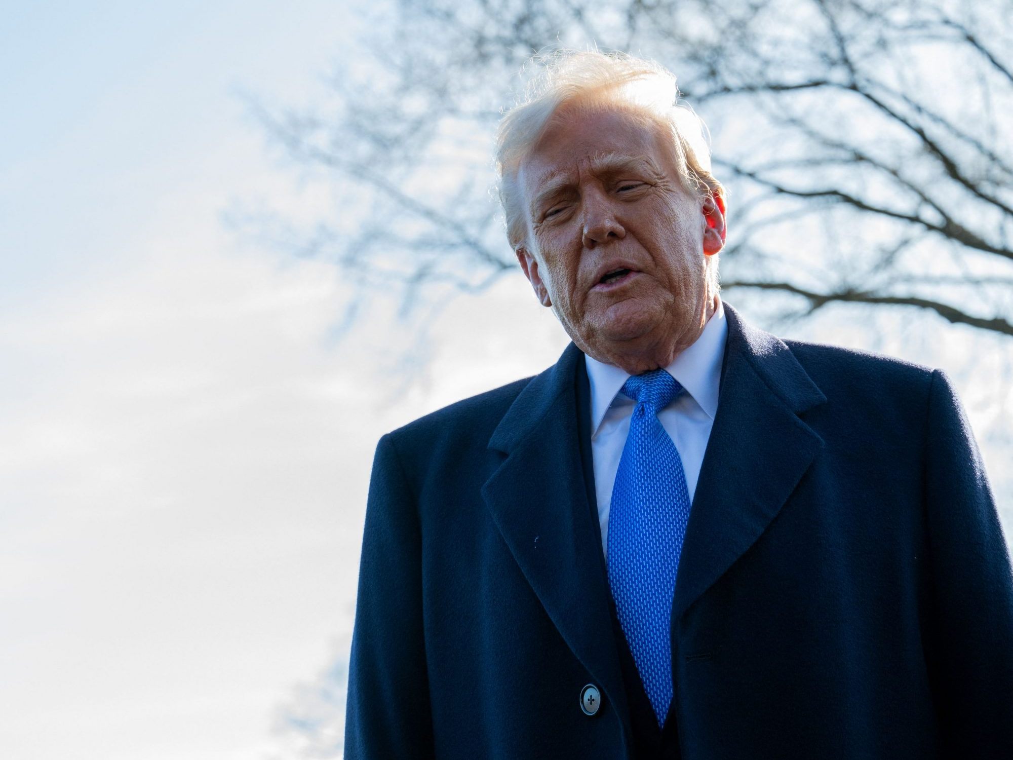 US-Präsident schiebt Verantwortung für umstrittene Entscheidung auf Außenminister US-Präsident schiebt Verantwortung für umstrittene Entscheidung auf Außenminister