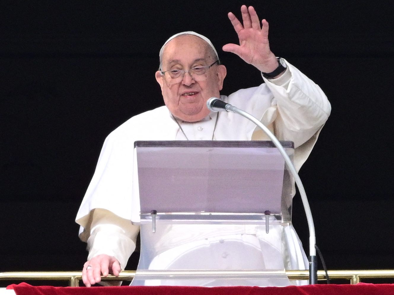 Papst Franziskus ist bereits seit über einem Monat in Roms Gemelli-Krankenhaus