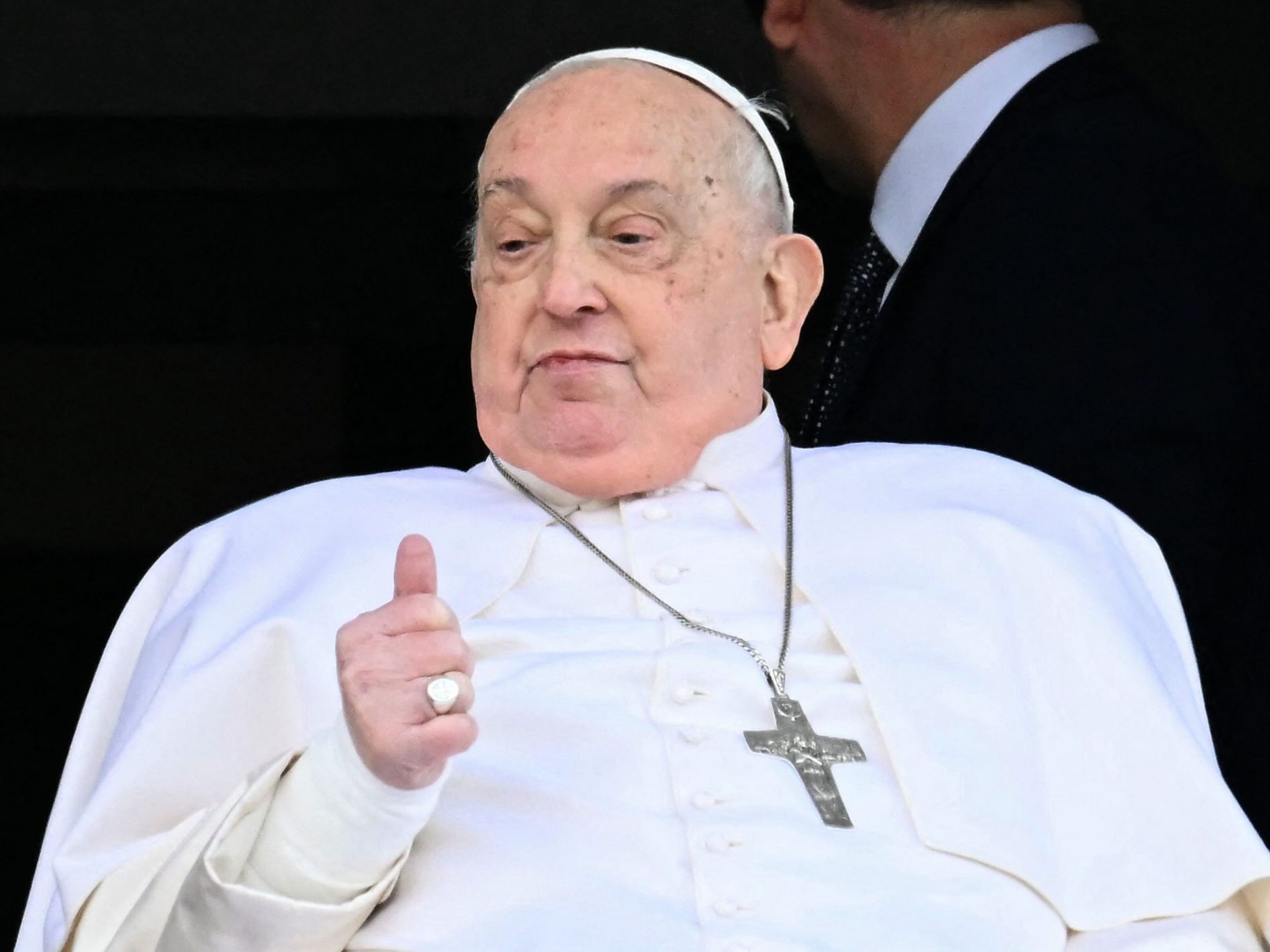 Der Zustand des Papstes bessert sich weiterhin. Der Zustand des Papstes bessert sich weiterhin.