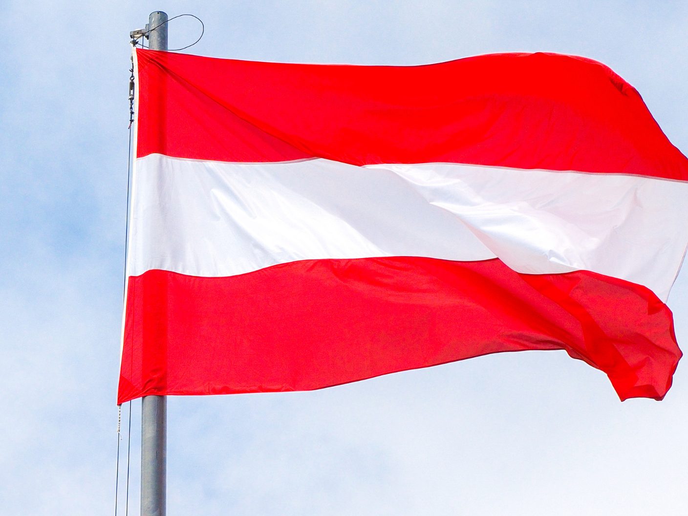 Zwei ehemalige IS-Anhängerinnen sind zurück in Österreich. Zwei ehemalige IS-Anhängerinnen sind zurück in Österreich.