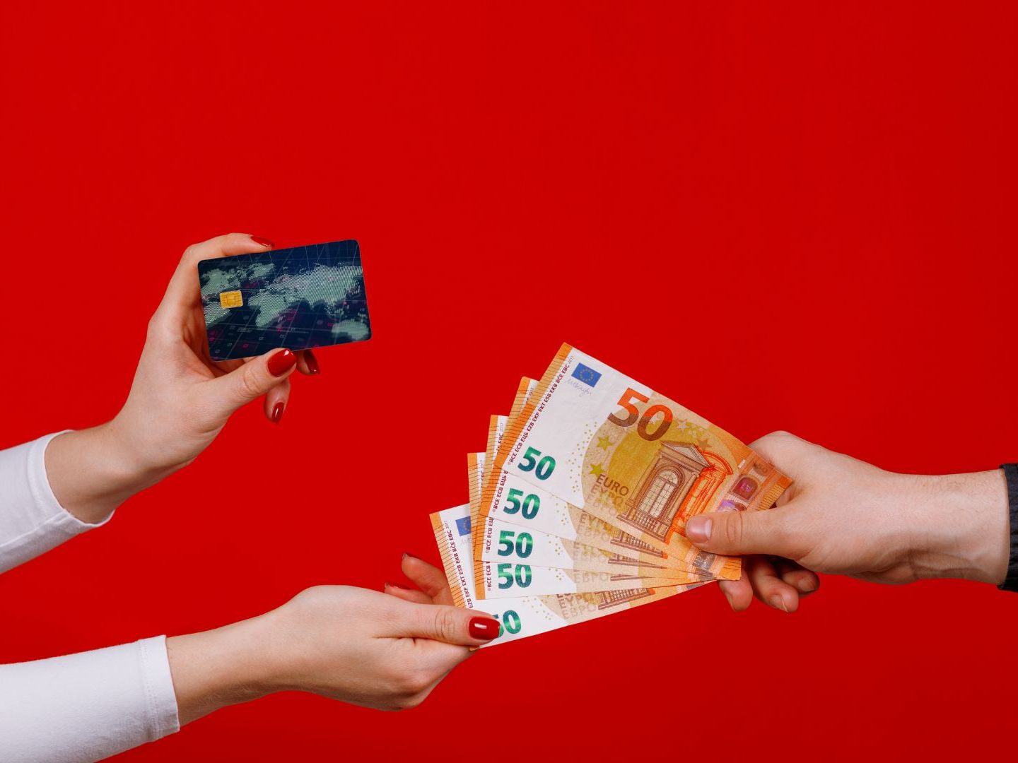 Bargeld bleibt in Österreich und Deutschland beliebt – trotz des digitalen Zahlungsbooms in anderen europäischen Ländern. Bargeld bleibt in Österreich und Deutschland beliebt – trotz des digitalen Zahlungsbooms in anderen europäischen Ländern.