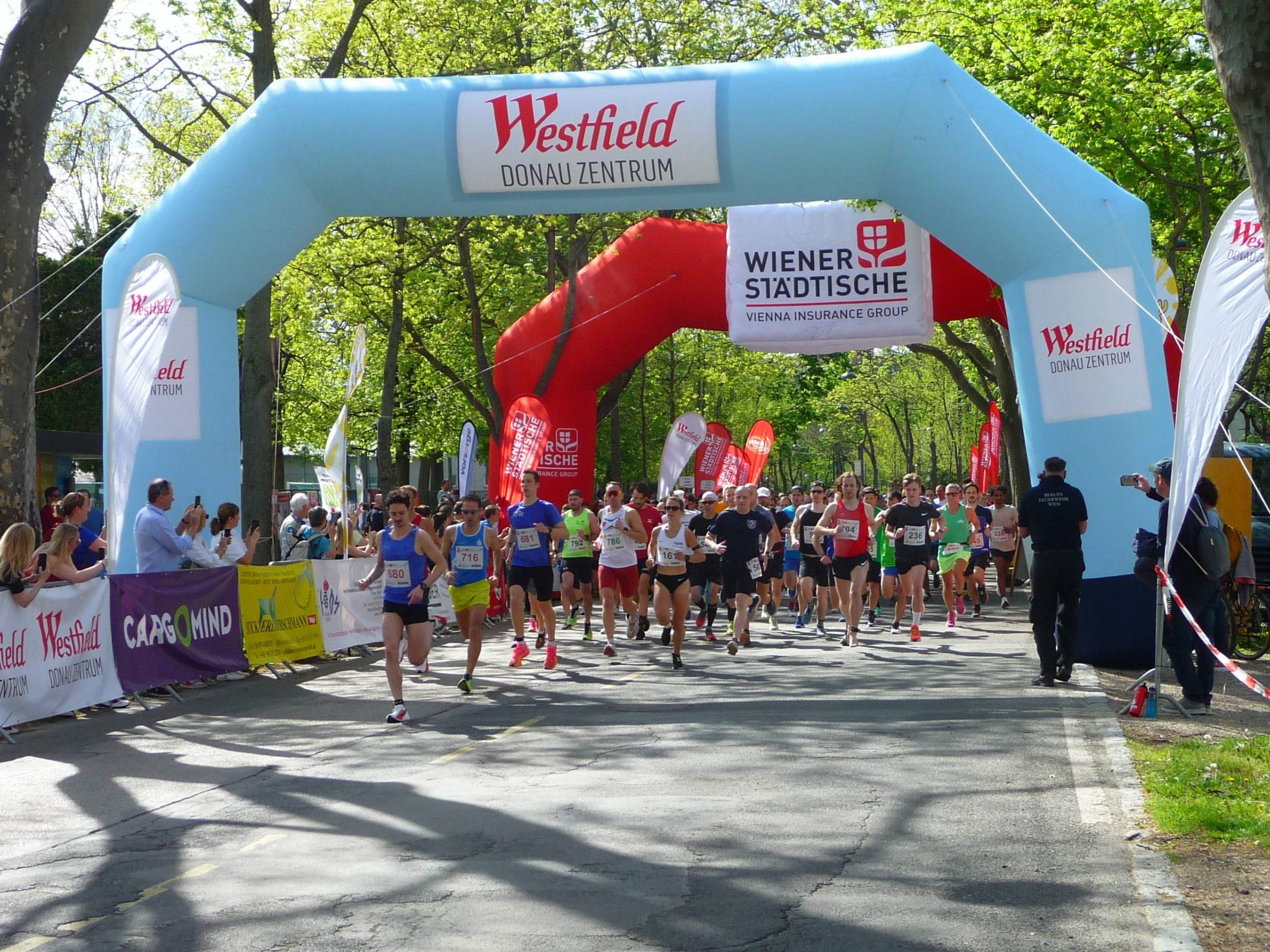 Der Wiener Feuerwehrlauf findet am 30. März 2025 statt. Der Wiener Feuerwehrlauf findet am 30. März 2025 statt.