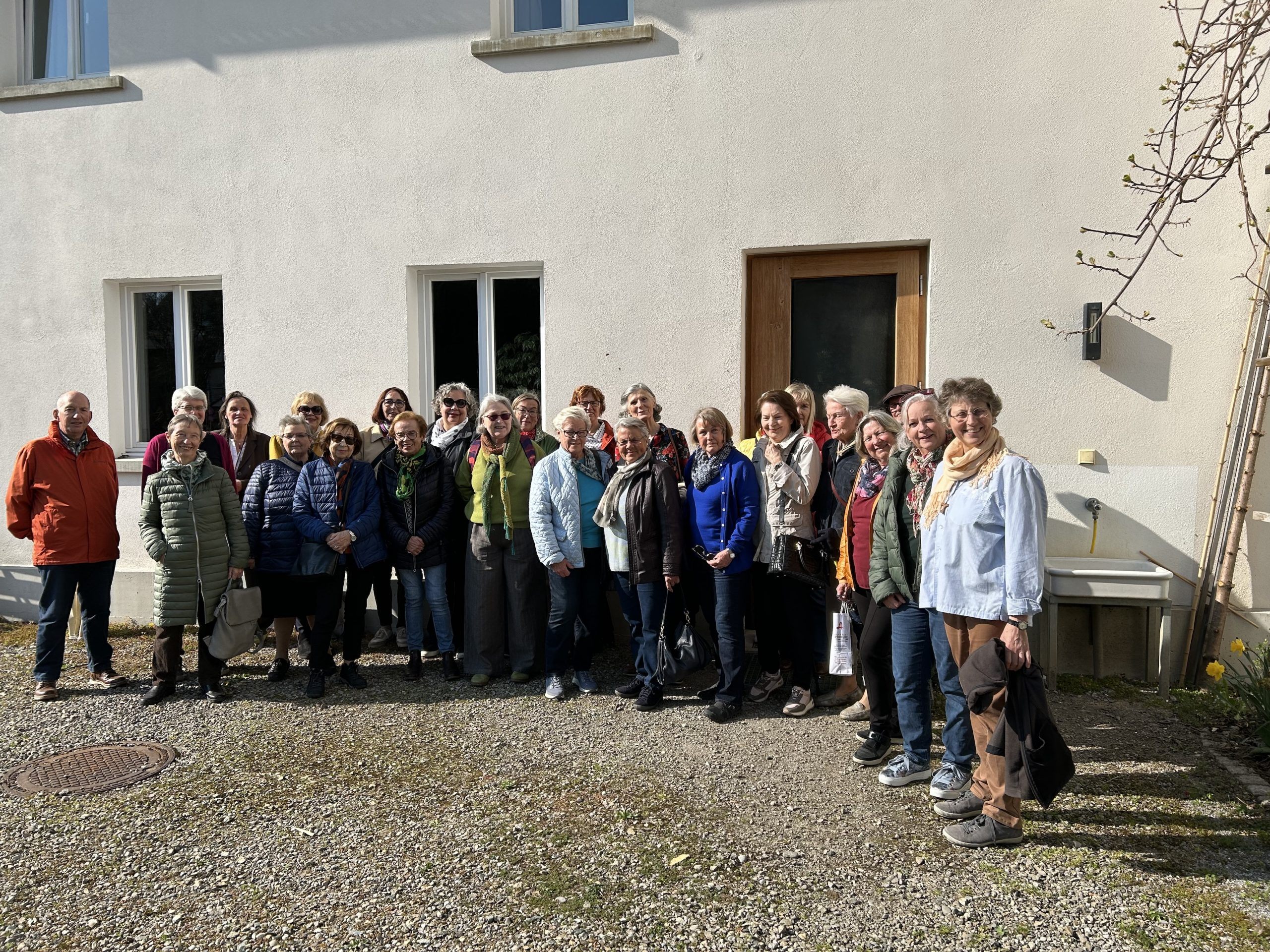 Die V50plus Ortsgruppe Bregenz zu Besuch bei den Klara Schwestern Die V50plus Ortsgruppe Bregenz zu Besuch bei den Klara Schwestern