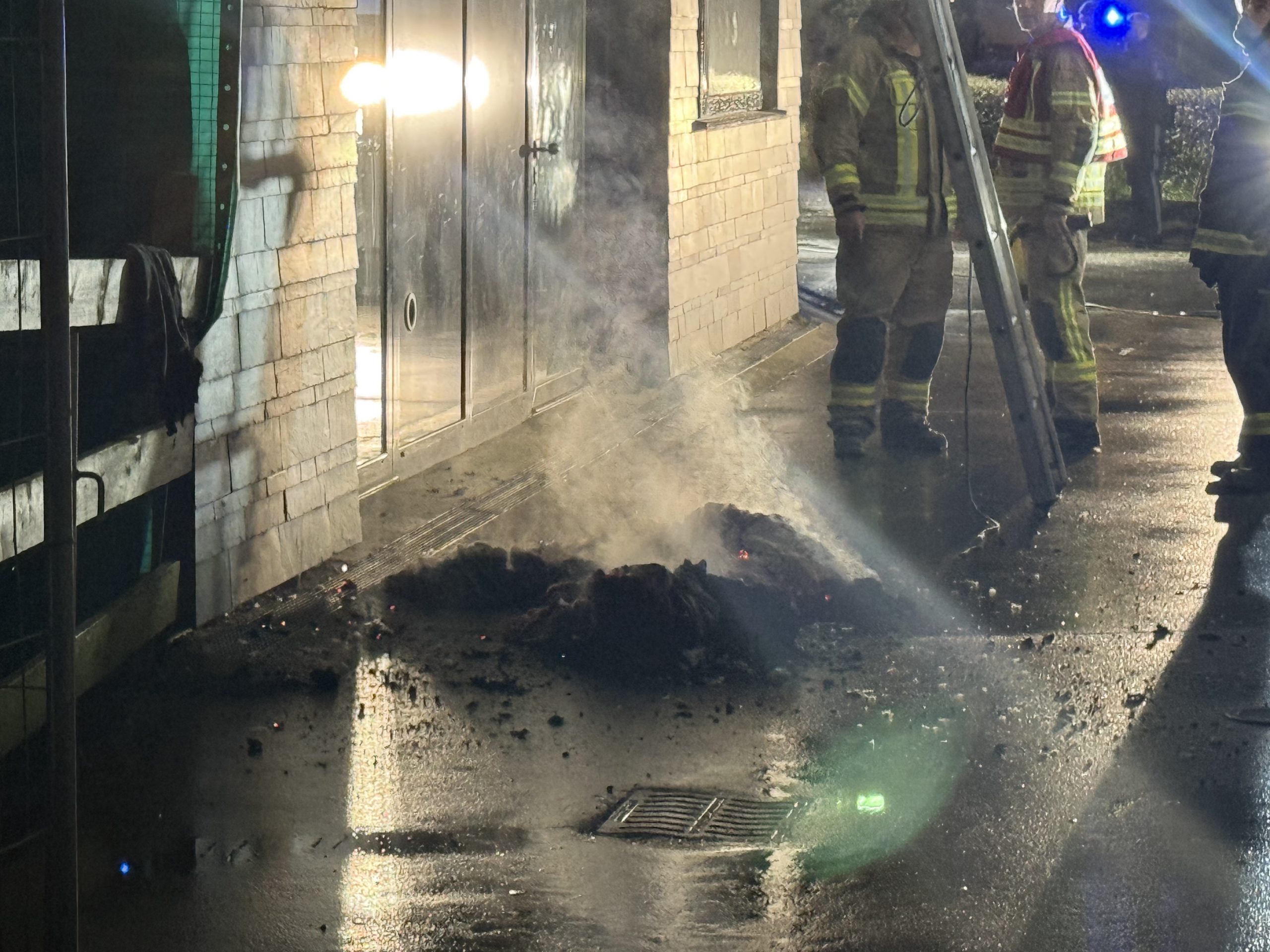 Zwei Personen ins LKH nach Brand in Dornbirner Wohnung