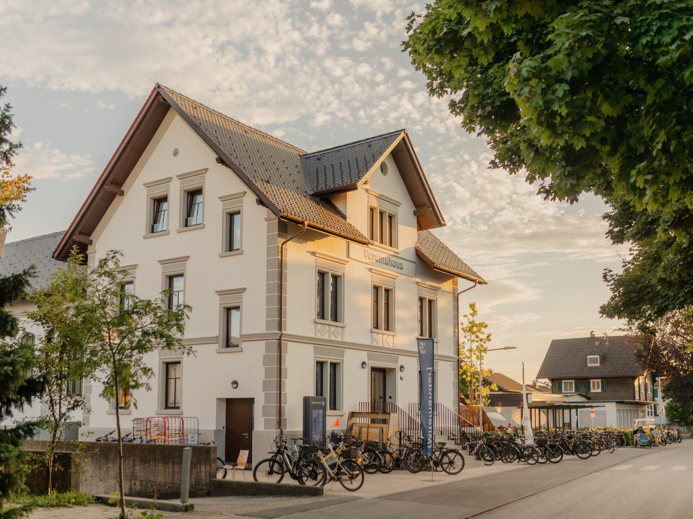 Der „Hock im Park“ im März findet im Vereinshaus statt. Der „Hock im Park“ im März findet im Vereinshaus statt.