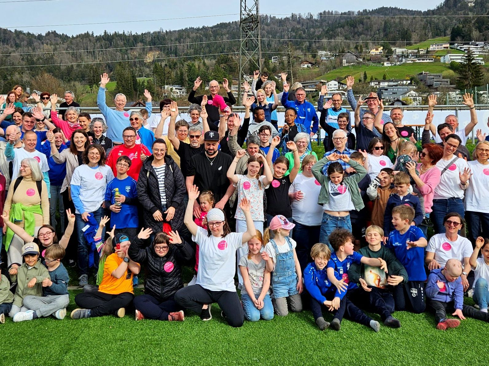 Mit einem großen Fest feierte man in Vorarlberg den Welt-Down-Syndrom-Tag beim SV typico Lochau mit speziellen Informationen rund um das Thema für die Erwachsenen sowie aktiven Ballspielen mit den Kindern. Mit einem großen Fest feierte man in Vorarlberg den Welt-Down-Syndrom-Tag beim SV typico Lochau mit speziellen Informationen rund um das Thema für die Erwachsenen sowie aktiven Ballspielen mit den Kindern.