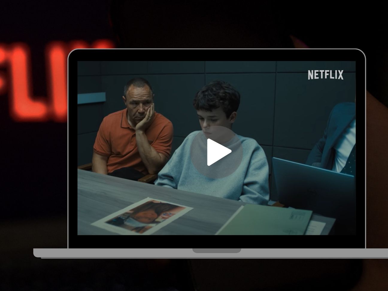 "Adolescence" entwickelt sich zum Netflix-Serienhit. "Adolescence" entwickelt sich zum Netflix-Serienhit.