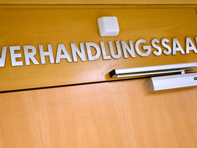 Die beschuldigte Mutter kam nicht zum Prozess. Die beschuldigte Mutter kam nicht zum Prozess.