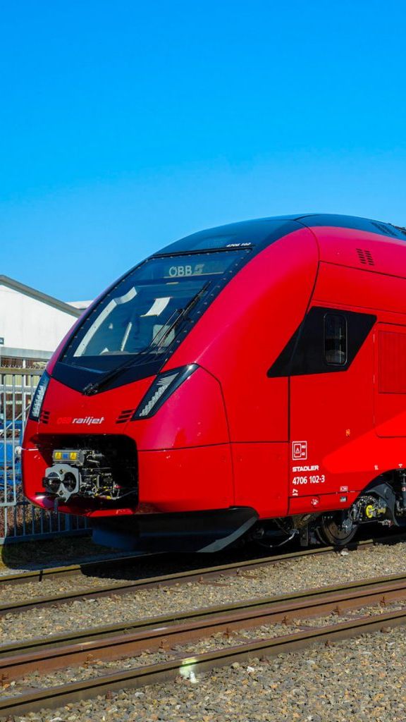 Der Schienenfahrzeughersteller Stadler, der auch die neuen Railjet-Züge der ÖBB baut, musste durch diverse Unwetterereignisse, Einbußen hinnehmen.