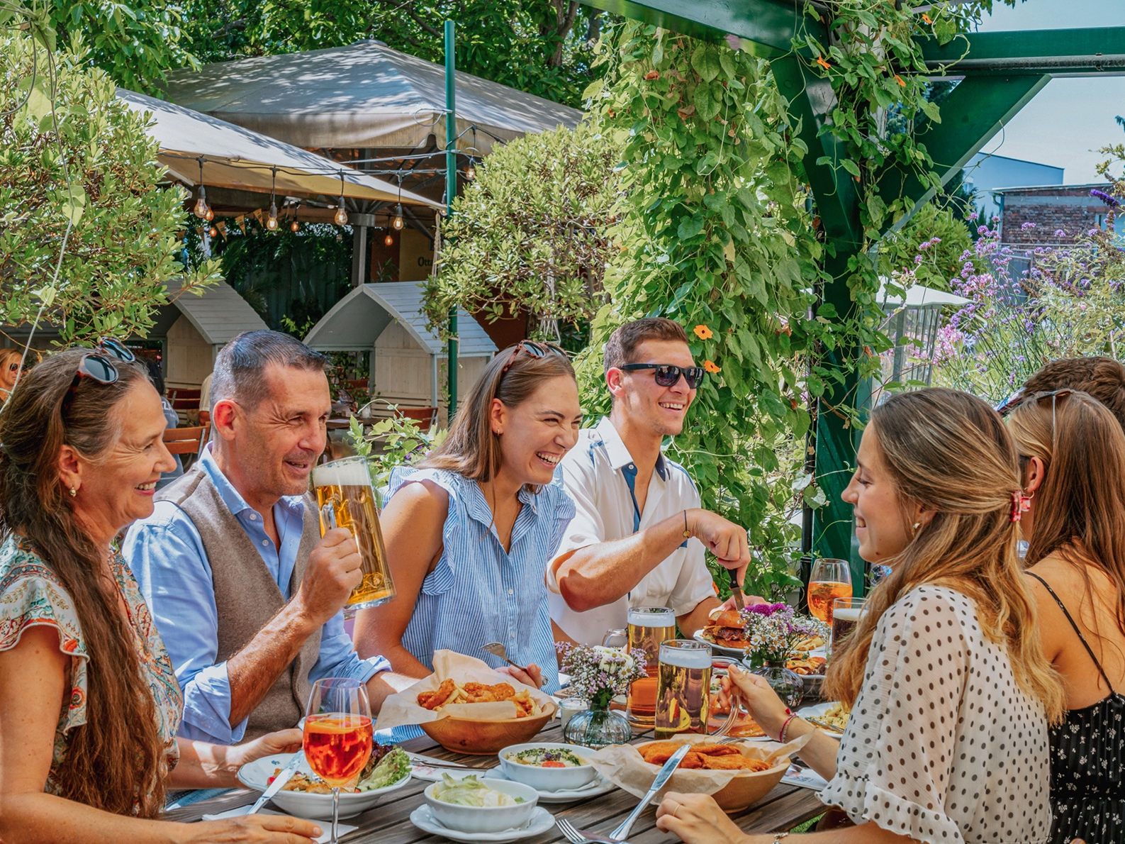Gasthaus Napoleon in Wien-Donaustadt steuert auf Biergarteneröffnung zu.