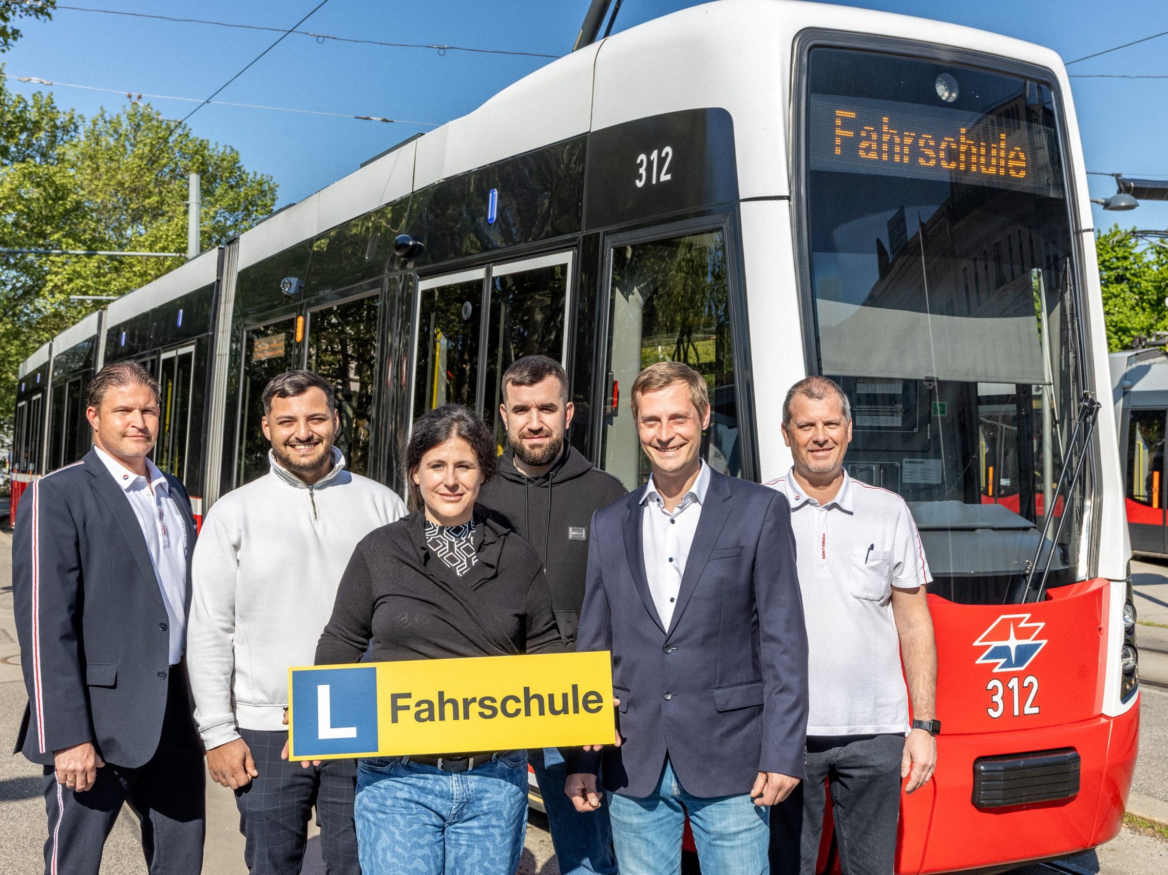 Perspektivenwechsel für Fahrlehrer dank Wiener Linien. Perspektivenwechsel für Fahrlehrer dank Wiener Linien.