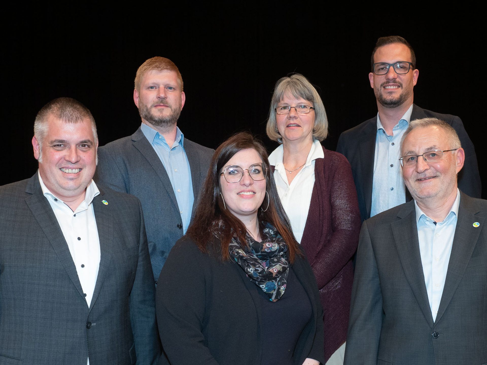 Der neu gewählte Vorstand: Vorne Bgmst. Daniel Schuster, Tanja Böckle, Rainer Gögele. Hinten: Lukas Dickbauer, Cornelia Losert und Alexander Hämmerle. Auf dem Foto fehlt Willi Bonjsak Der neu gewählte Vorstand: Vorne Bgmst. Daniel Schuster, Tanja Böckle, Rainer Gögele. Hinten: Lukas Dickbauer, Cornelia Losert und Alexander Hämmerle. Auf dem Foto fehlt Willi Bonjsak