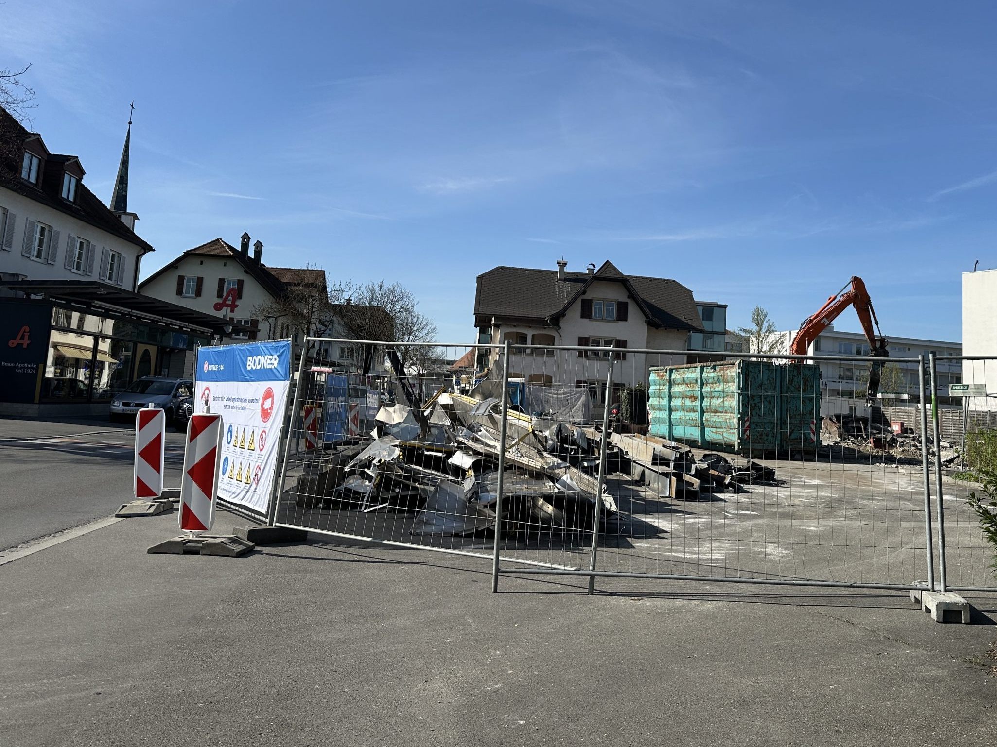 Die alte Tankstelle ist Geschichte.