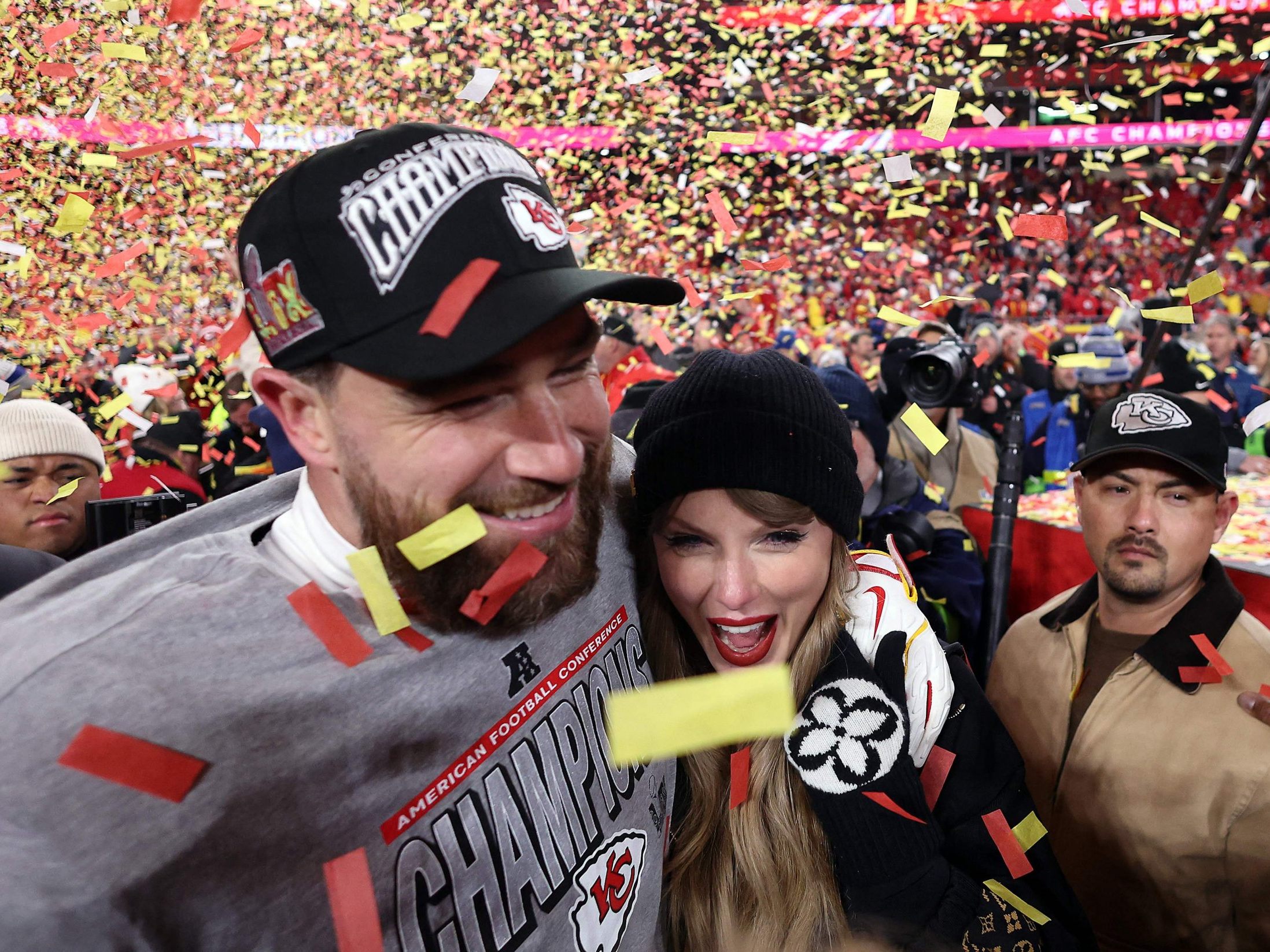 Travis Kelce und Taylor Swift freuen sich über Nachwuchs in der Familie. Travis Kelce und Taylor Swift freuen sich über Nachwuchs in der Familie.