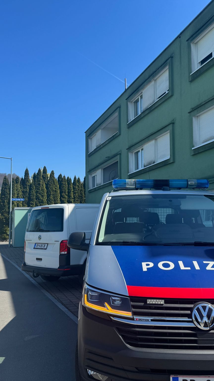 Am Freitag wurden die Einsatzkräfte zu einem Balkonbrand in Hohenems gerufen.