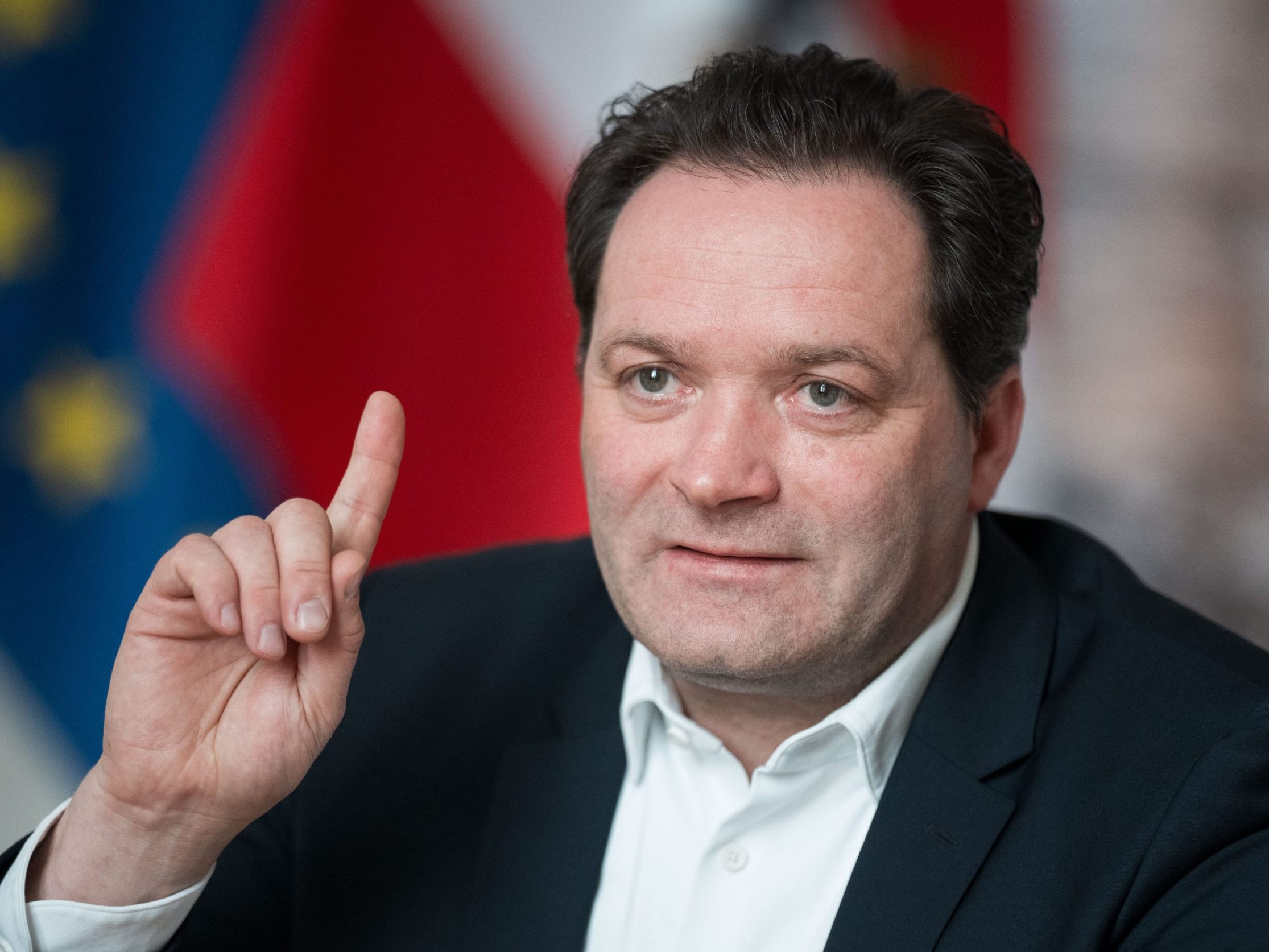 Landwirtschaftsminister Totschnig warnt vor der Gefahr durch die MKS zu Ostern. Landwirtschaftsminister Totschnig warnt vor der Gefahr durch die MKS zu Ostern.