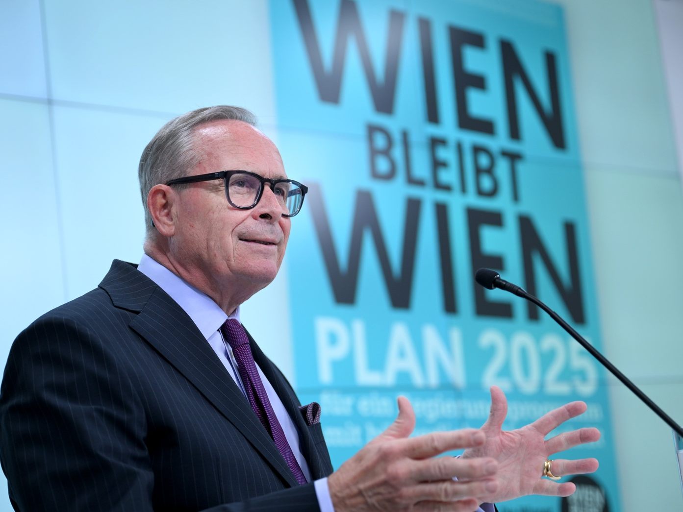 Mahrer tritt vor Wien-Wahl in Video auf. Mahrer tritt vor Wien-Wahl in Video auf.