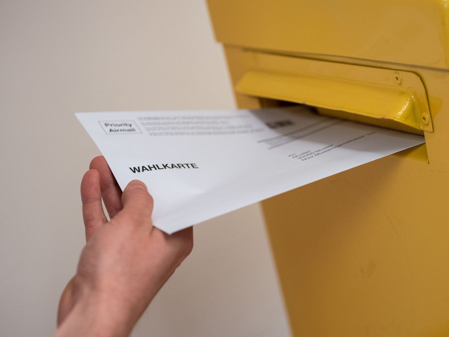 Auch mit Wahlkarte kann bei der Wien-Wahl gewählt werden. Auch mit Wahlkarte kann bei der Wien-Wahl gewählt werden.