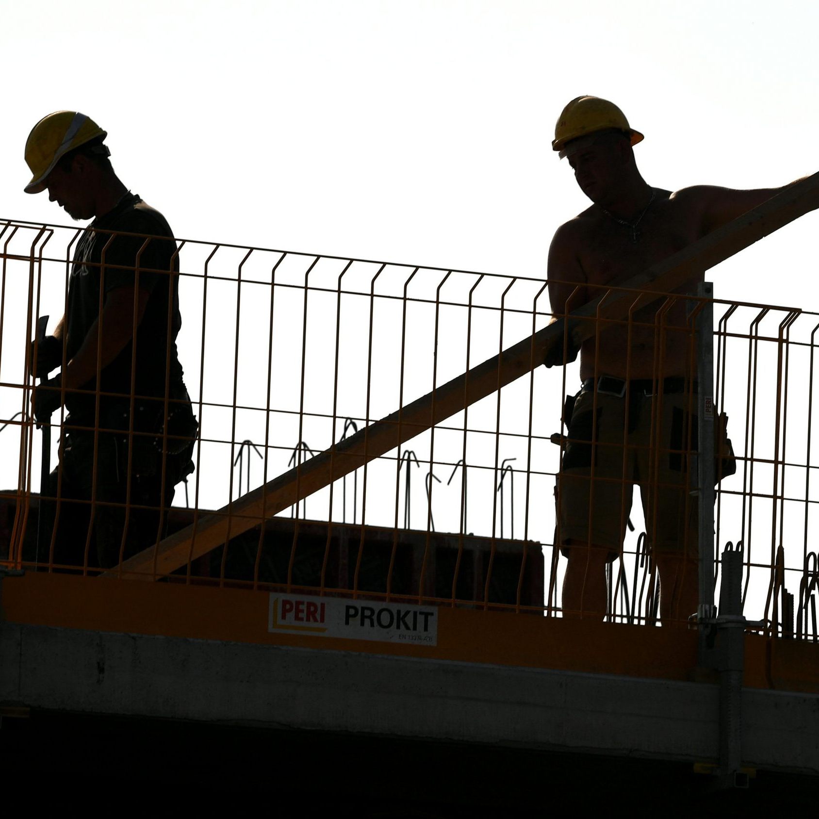 Schwarzarbeit in Österreich steigt - Bau und Handwerk sind besonders betroffen.