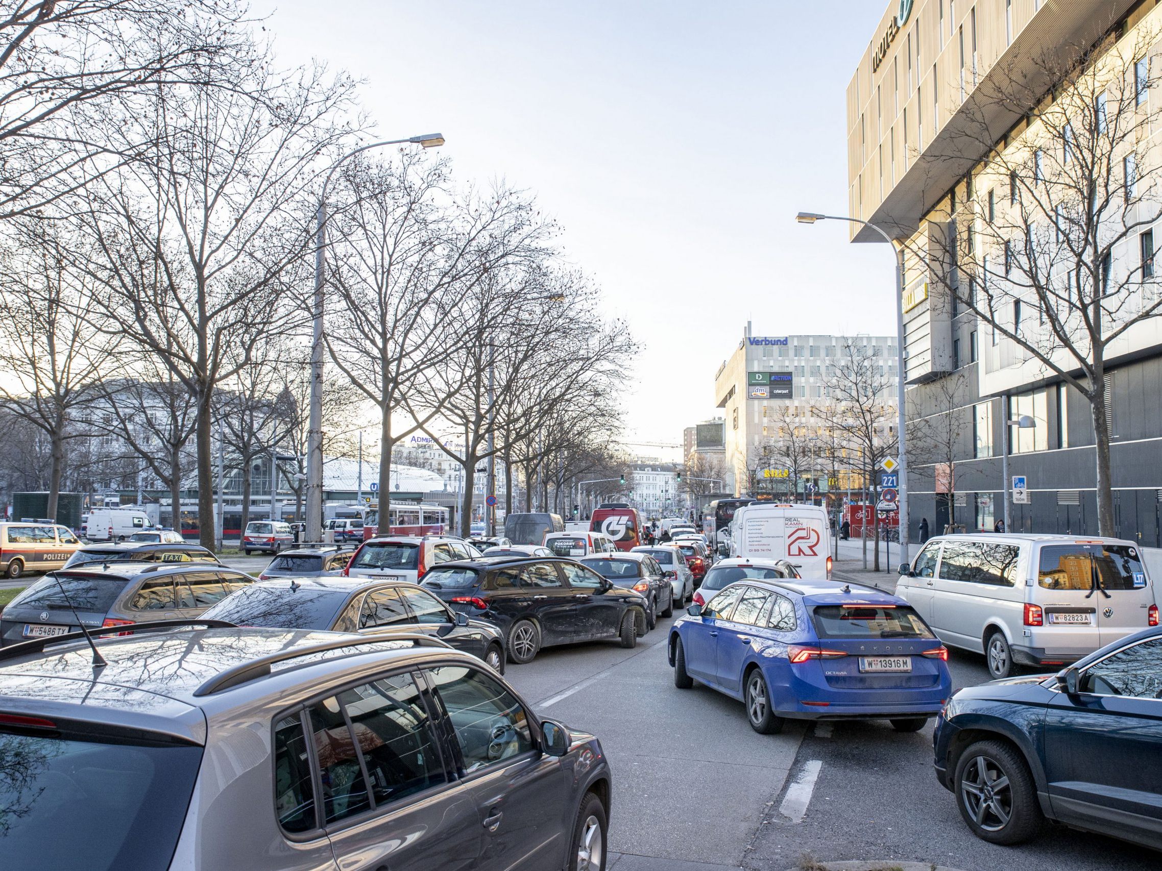 Eine Umfrage bestätigte die Unzufriedenheit über die aktuelle Situation am Wiener Gürtel. Eine Umfrage bestätigte die Unzufriedenheit über die aktuelle Situation am Wiener Gürtel.