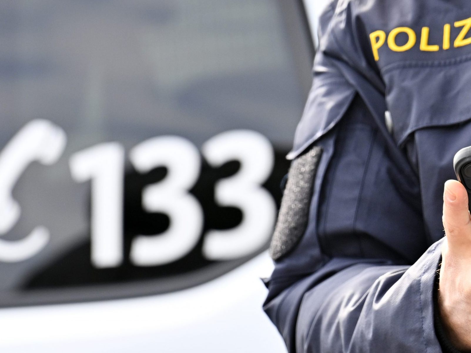 Die Ermittler gehen davon aus, dass es sich um Trittbrettfahrer der zuletzt aufgedeckten Hate-Crime-Fälle handelt. Die Ermittler gehen davon aus, dass es sich um Trittbrettfahrer der zuletzt aufgedeckten Hate-Crime-Fälle handelt.