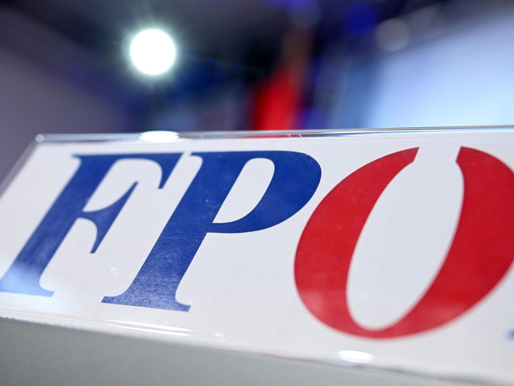 Auf der FPÖ-Liste für die Wien-Wahl stand ein wegen Wiederbetätigung Verurteilter. Auf der FPÖ-Liste für die Wien-Wahl stand ein wegen Wiederbetätigung Verurteilter.
