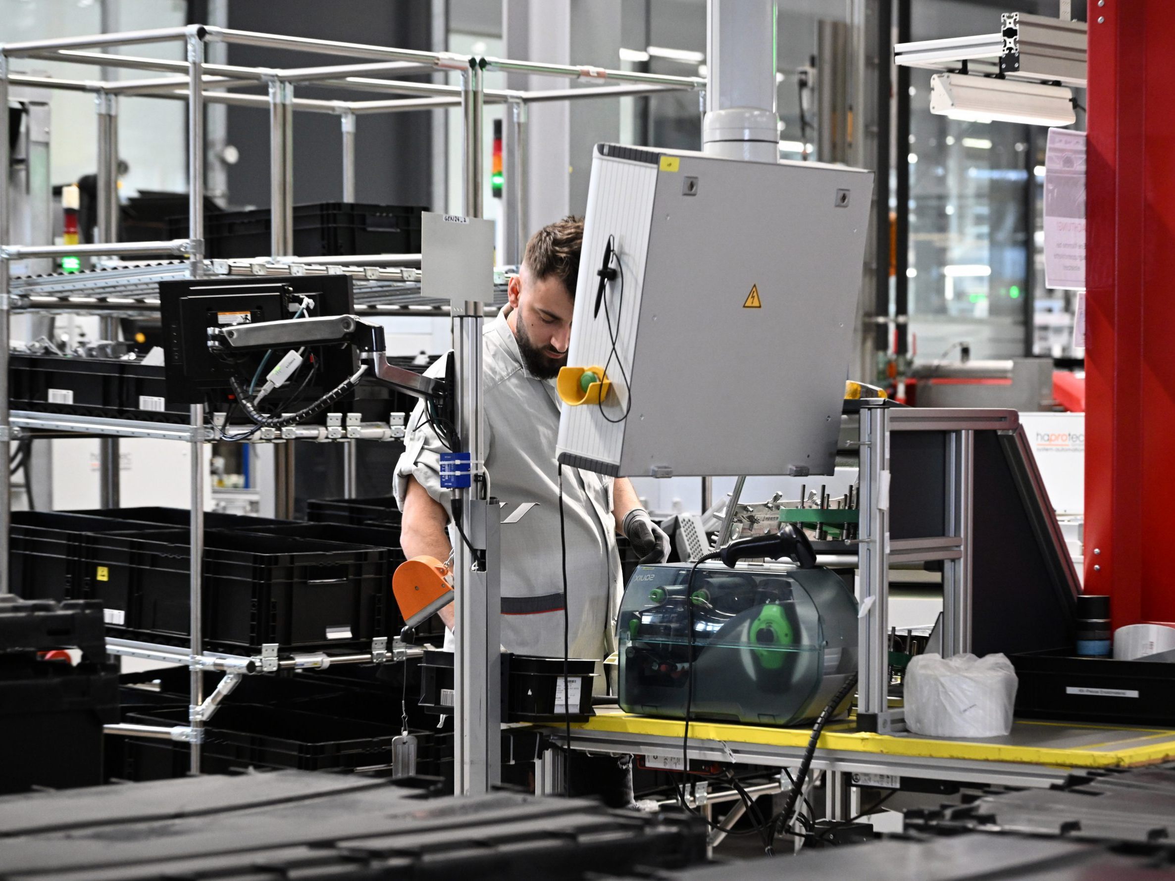 Die KV-Verhandlungen in der Chemie- und Elektroindustrie sind weiter ergebnislos. Die KV-Verhandlungen in der Chemie- und Elektroindustrie sind weiter ergebnislos.