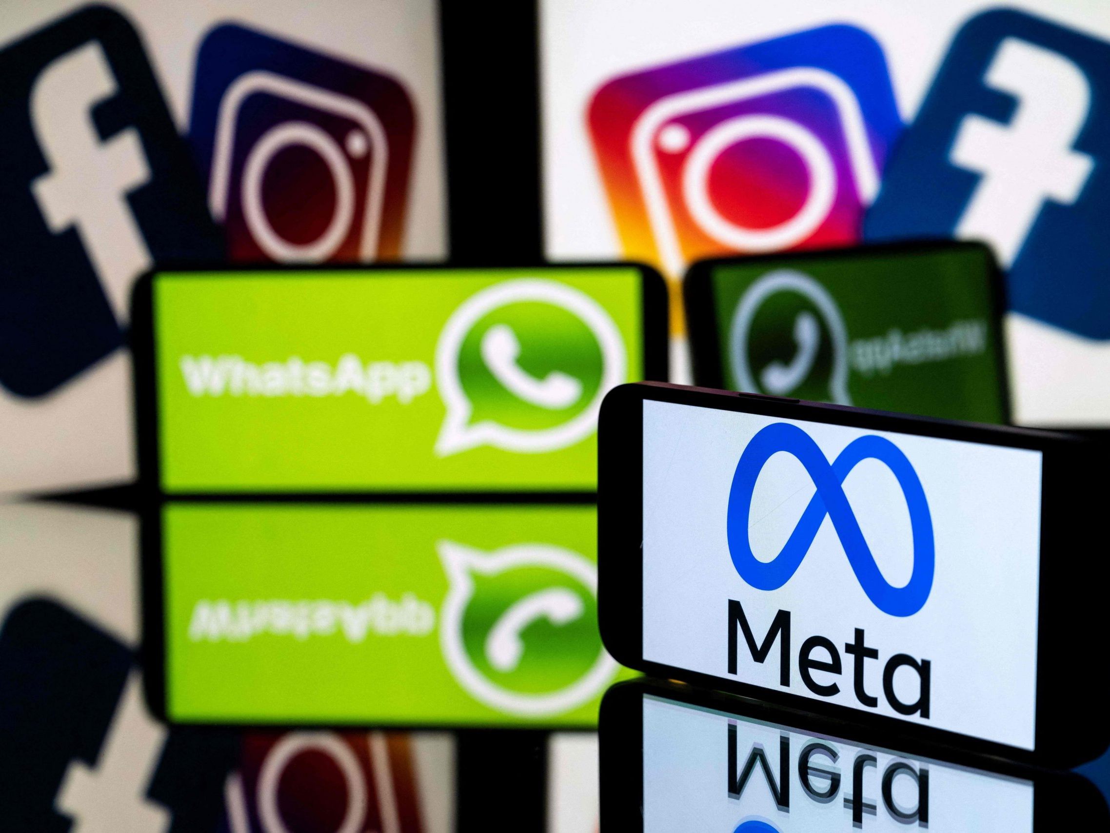 Meta AI ist nun auch in Österreich bei WhatsApp aktiv. Eine Deaktivierung ist nicht möglich – es gibt aber Alternativen zur Ausblendung.