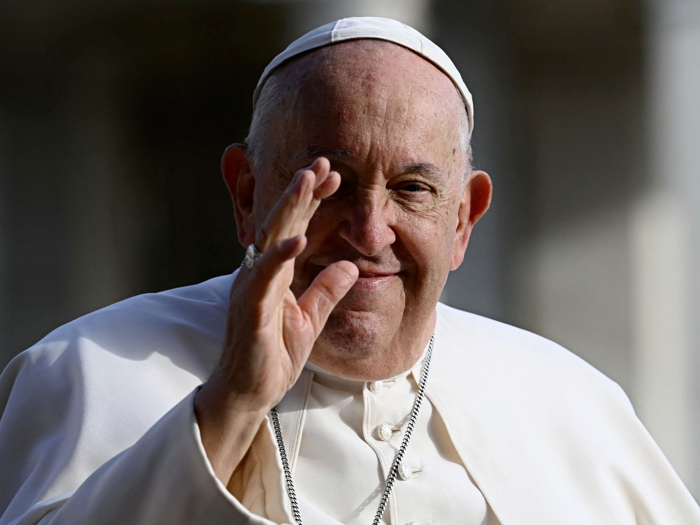 LIVE: Die Welt nimmt Abschied von Papst Franziskus.
